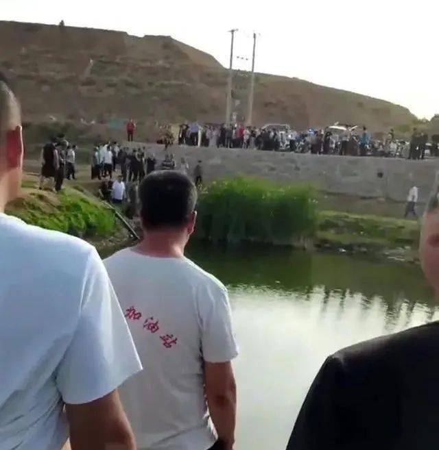 频发※6月4日，河北保定一名14岁的男孩，在家附近水塘玩水时不幸溺亡。