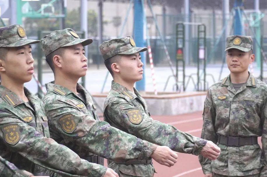 势如破竹！军校学员新学期“打开方式”