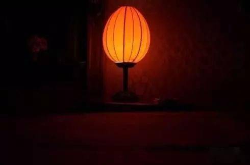 爱是不灭的灯｜每一盏灯背后，都有一个动人的故事……