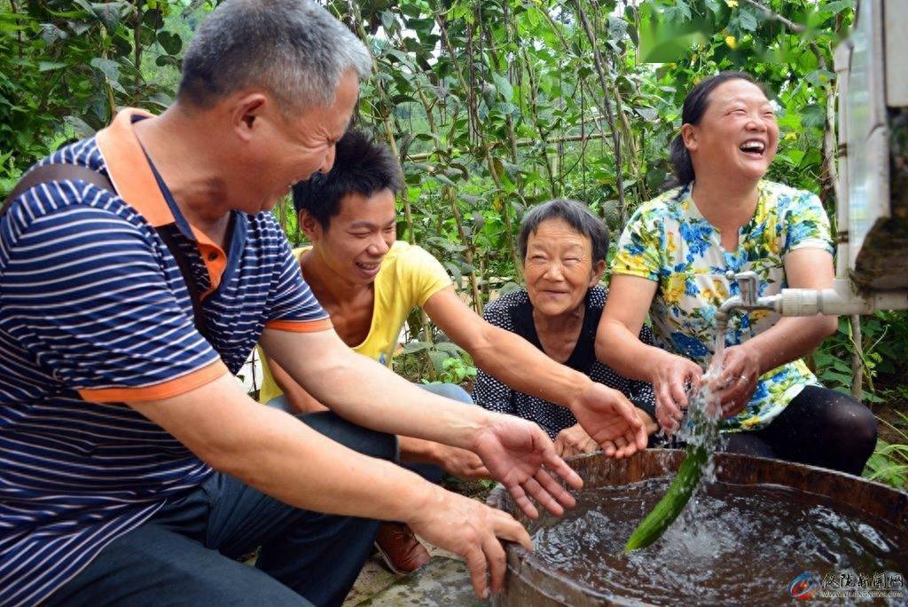把文化送进千家万户