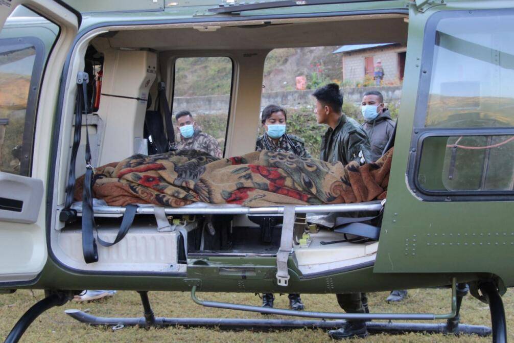 外媒：巴基斯坦一处空军基地遭武装人员袭击，3架飞机受损