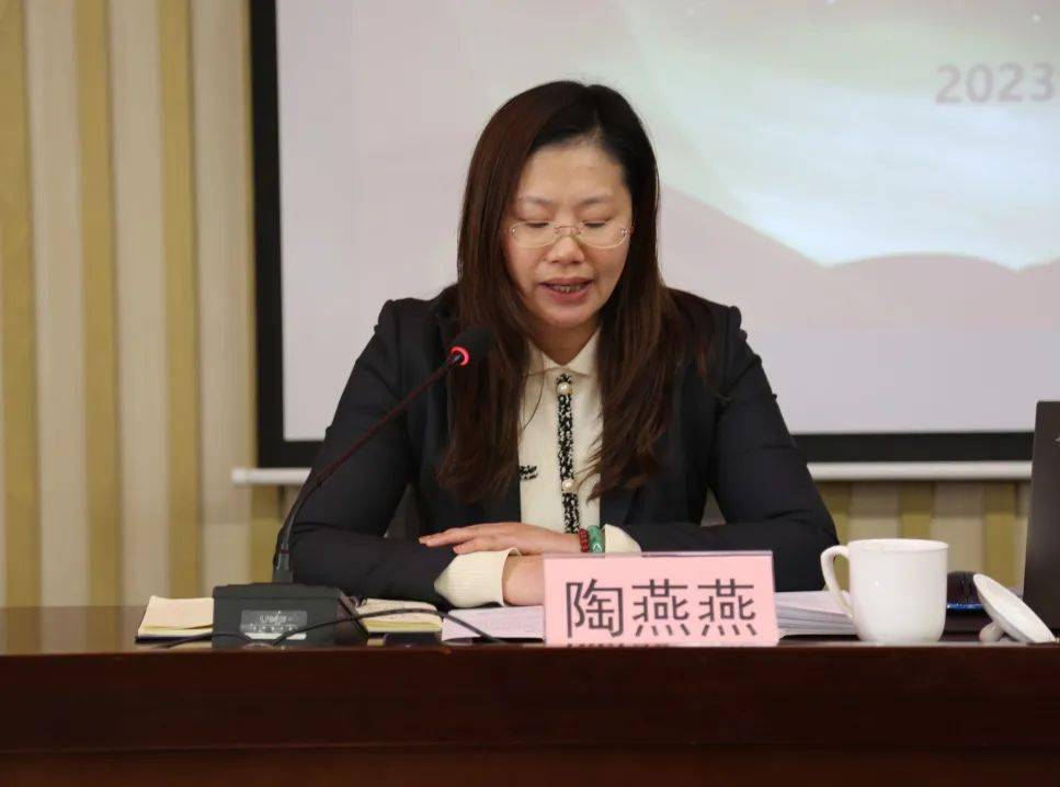 交发集团工会副主席陶燕燕对嘉定公交七届一次职工代表大会顺利召开表示
