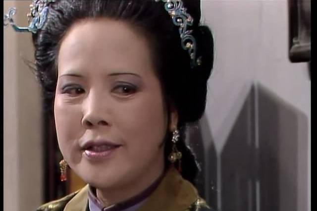 原创 邢夫人一句话,揭开了红楼梦中贾琮的神秘身份