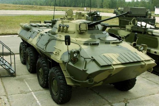 俄罗斯btr轮式装甲车