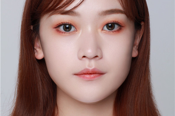 清新韩国妆容