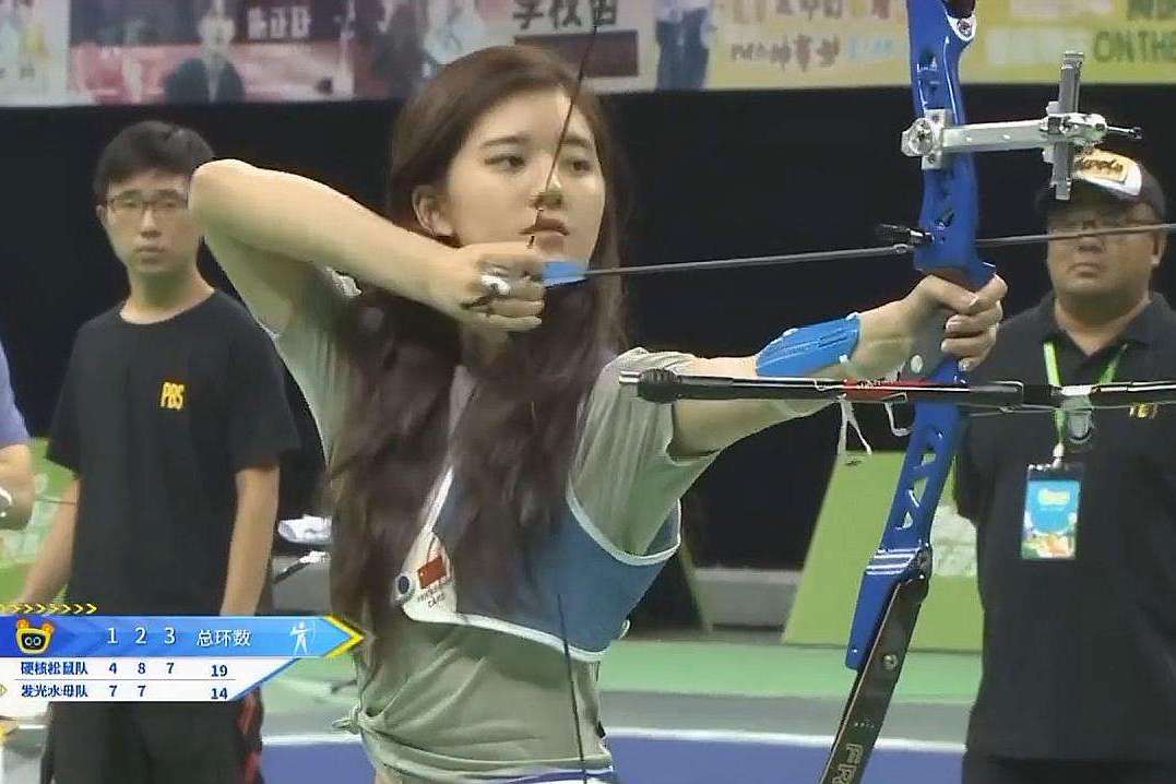 最近很火的韩国射箭美女这就是初恋的感觉