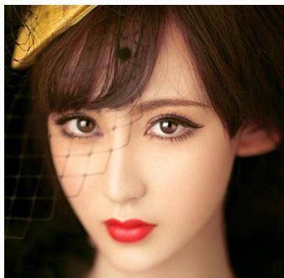 弯弓口是指嘴型跟弓箭一样的形状,唇形弯曲