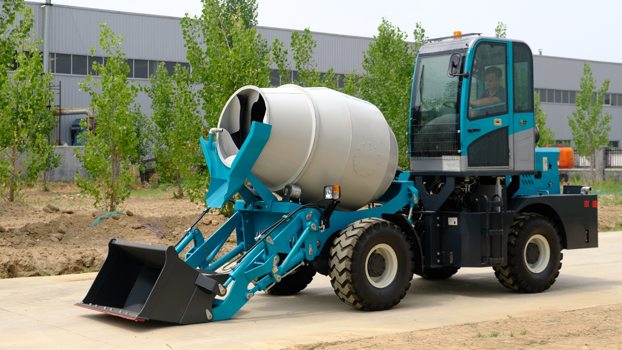 自动上料搅拌车价格表自动上料搅拌车图片