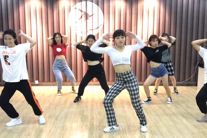 灵子舞蹈平湖校区anny