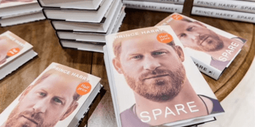 英国史上热销第一名！哈里自传狗血不断