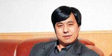 “德艺双馨”国家一级演员被捕背后