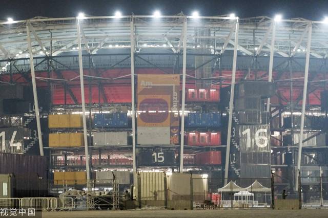 满满的世界杯元素！多哈974球场夜景醉人