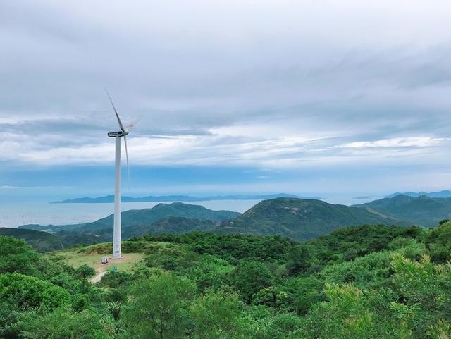 周末,咱们去台山风车山露营吧_手机搜狐网