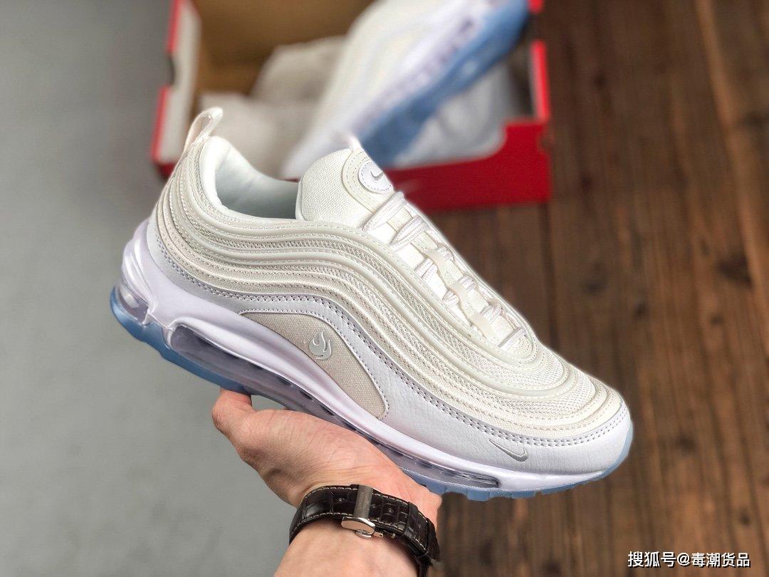 传说中的白火焰airmax97气垫子弹跑鞋