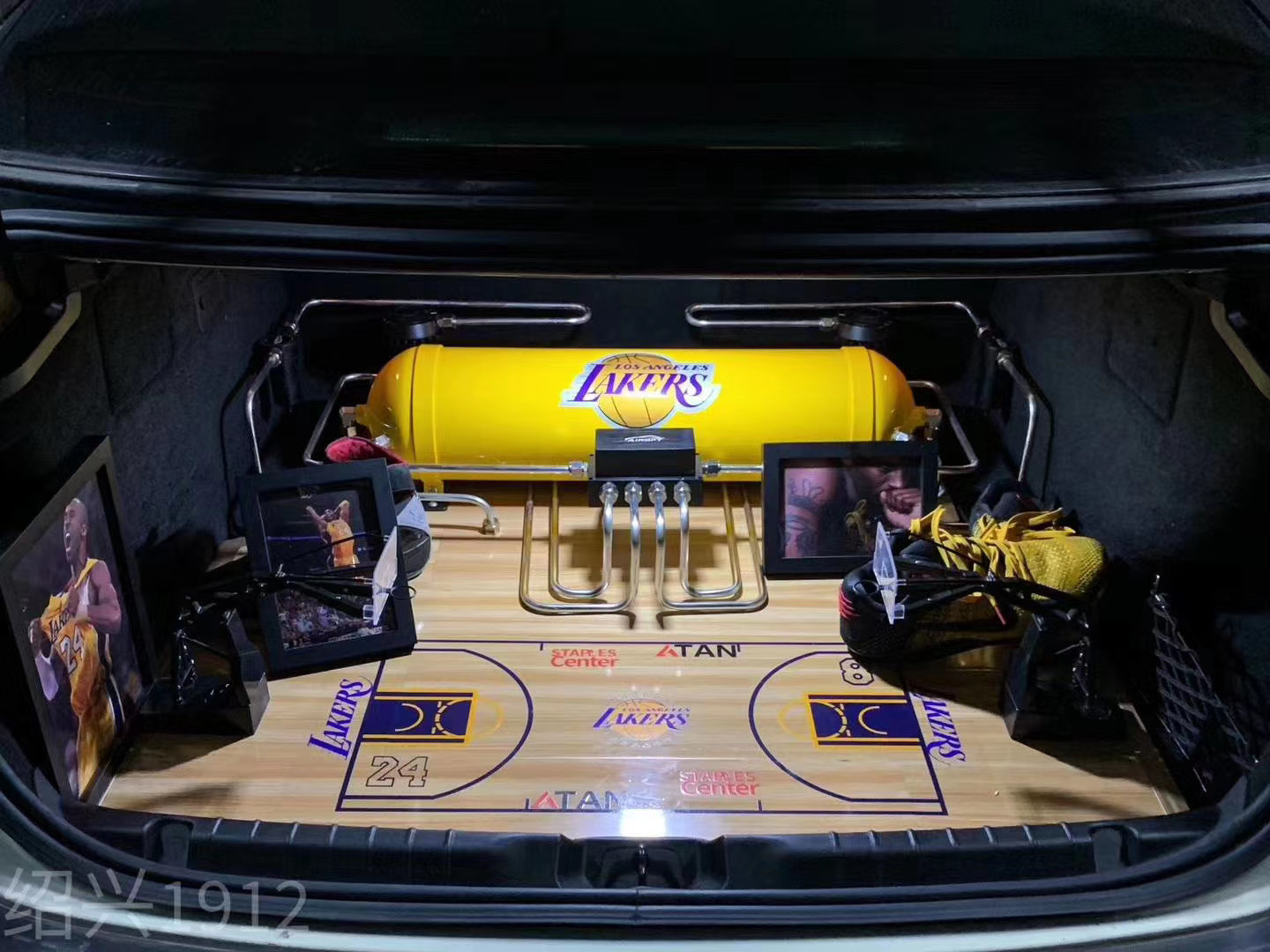 致敬科比李洋分享玛莎拉蒂吉博力q4改装airbft气动避震品牌造型设计