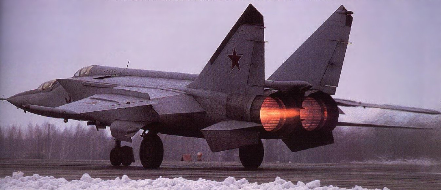 "不锈钢"战机戏耍导弹,美国误认为领先自己十年,1架能打5架_米格