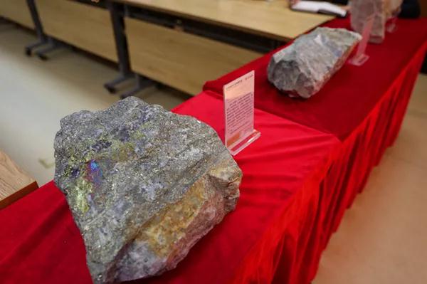 价值近160亿元山西发现大型斑岩型金矿