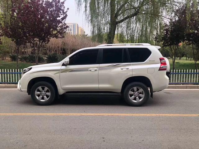 15年丰田霸道,越野中级车,全球最保值车型