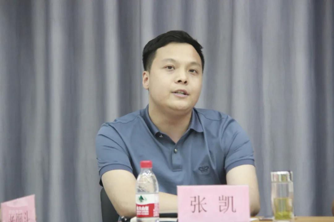 老烟斗诗歌改稿会在西安成功举行