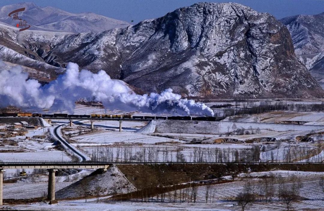 蒸汽机车的记录者——赤峰摄影家刘树山_铁路