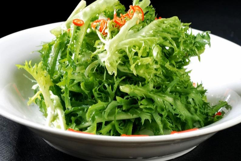 饭店里的凉拌苦菊为什么好吃关键在料汁大厨教你技巧真脆爽