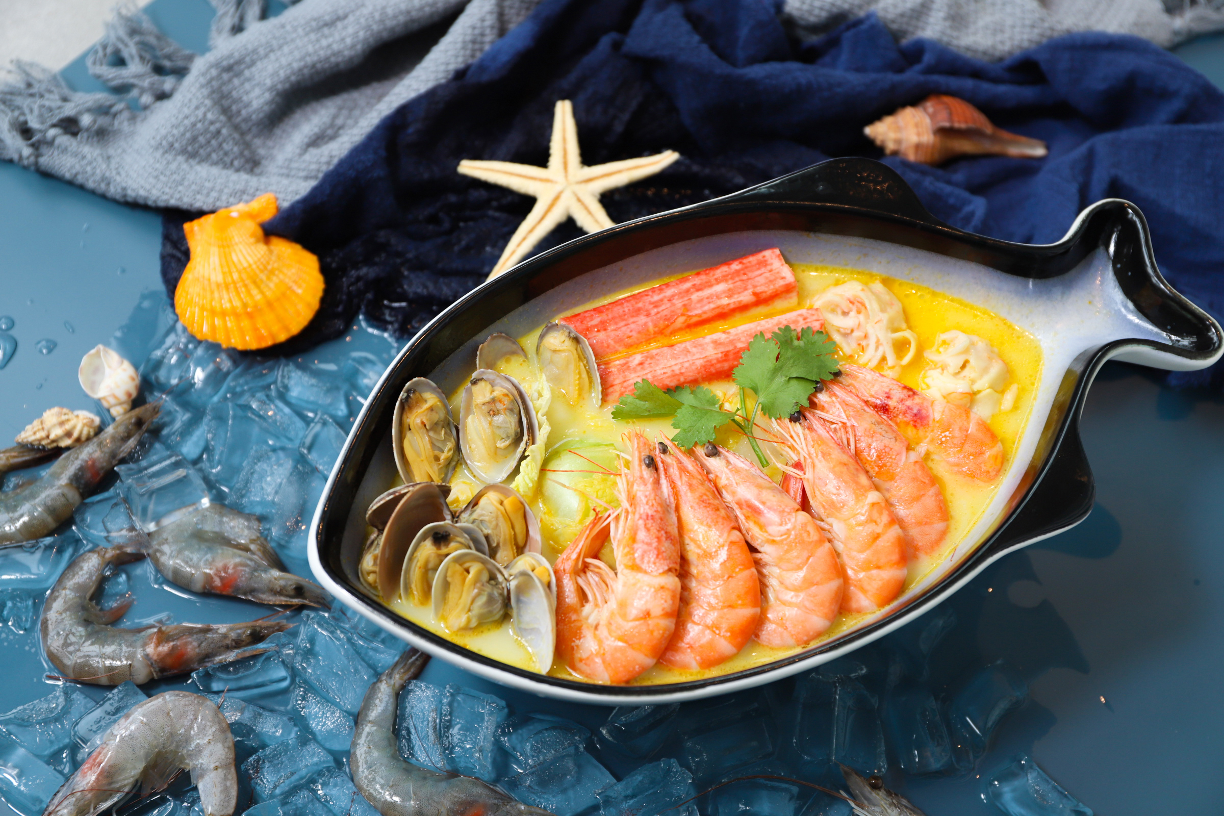 虾米虾面:一碗海鲜焖面打破格局,带来全新的餐饮味觉
