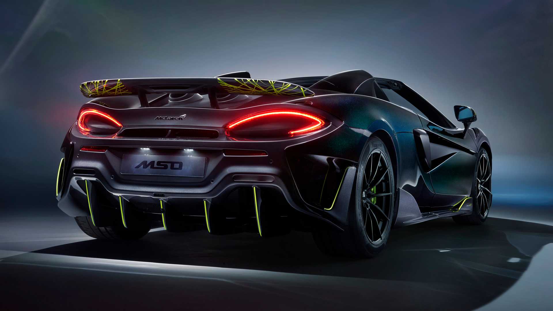 迈凯伦600lt毒蜘蛛敞篷限量版,售价275500美元,2.8秒破百_手机搜狐网