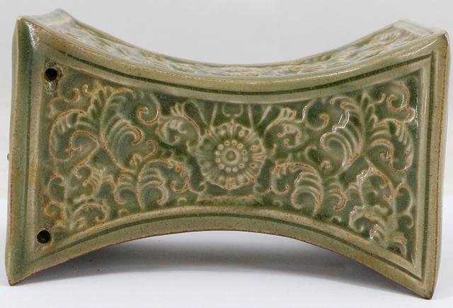 耀州窑青釉刻花脉枕价值如何