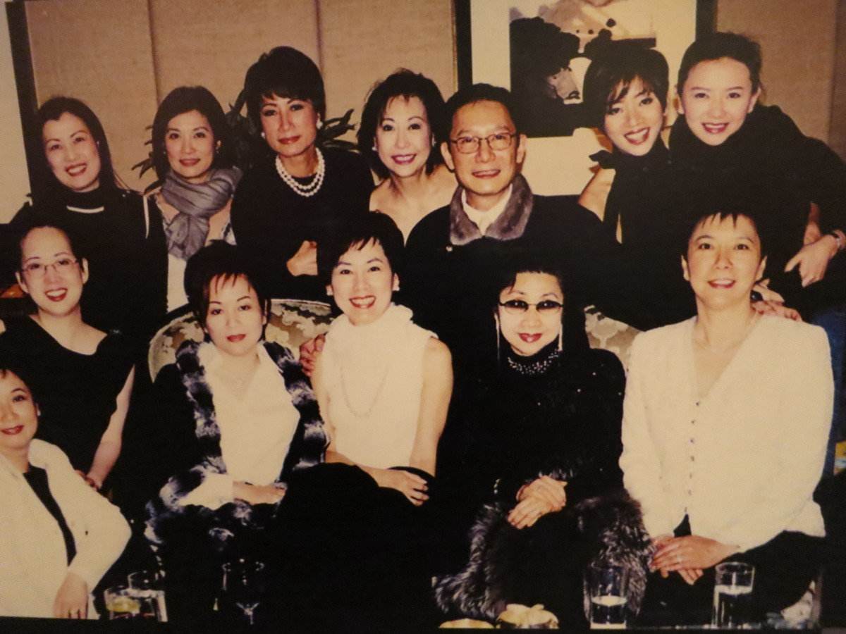 梅艳芳去世后为何不给2个哥哥留遗产却送了2套房子给设计师