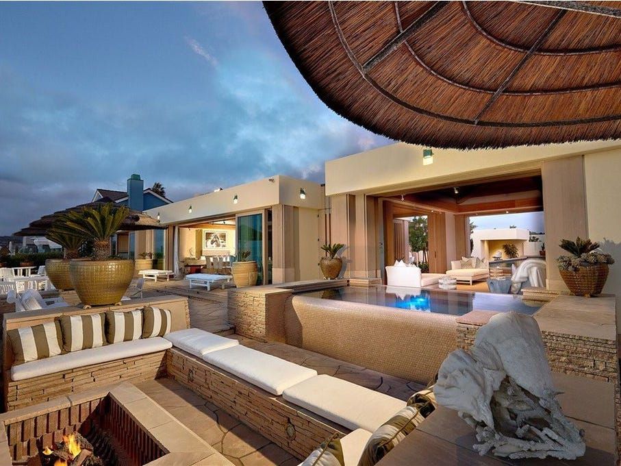 南加州海滨豪宅内还有超奢华私人泳池!