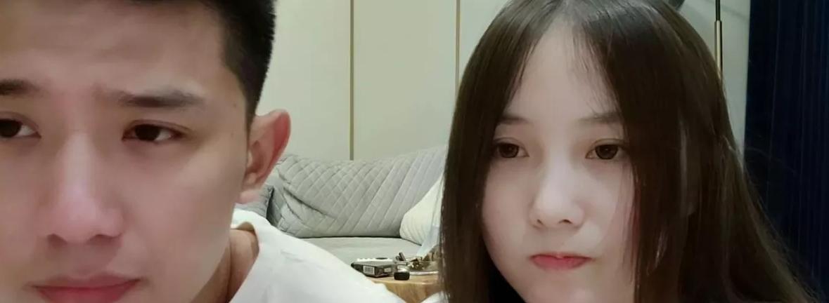 粉丝炸开了锅,有一些粉丝怒喷正直博,也有一些粉丝想知道正直博和女友