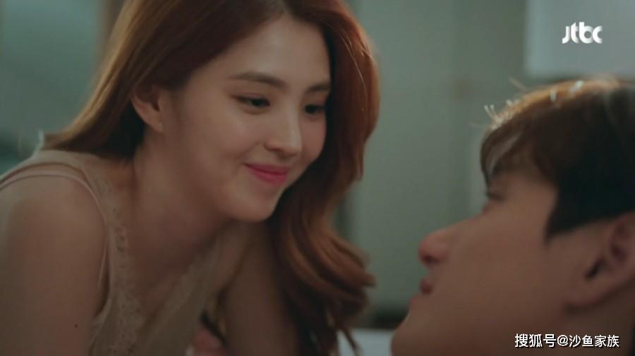 《夫妻的世界》韩素希:第一次拍船戏感觉好紧张_手机搜狐网