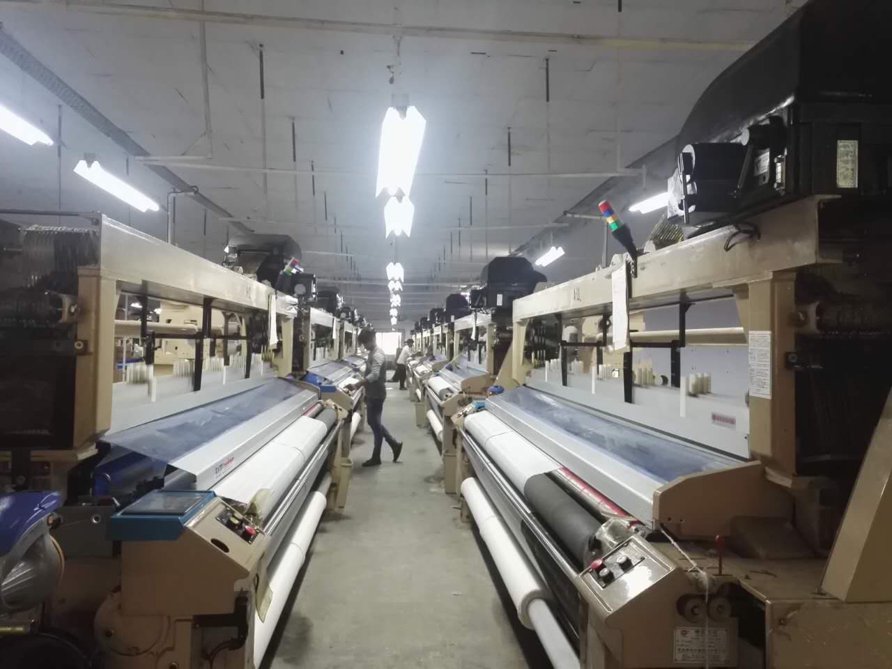 电子多臂开口装置比机械多臂开口装置的优势在哪里?