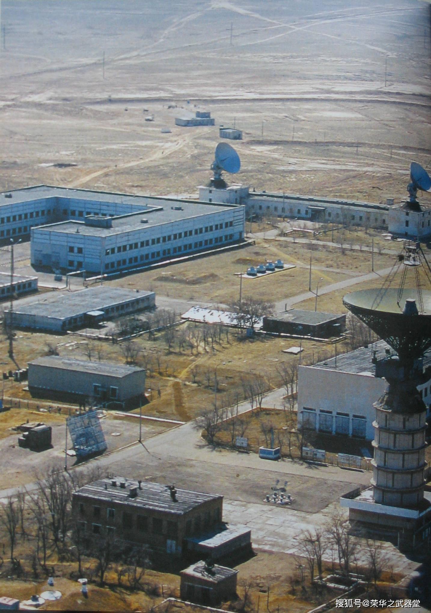 拜科努尔航天发射场整个航天中心布局呈y形,共拥有9个航天运载火箭