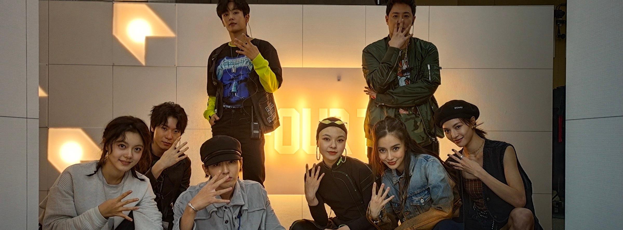 《潮流合伙人》里angelababy和钟楚曦,两人的穿搭堪比时尚达人_手机