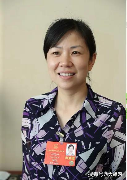 两会进行时丨全国人大代表阳海玲建议全面放宽三孩,你愿意生吗?