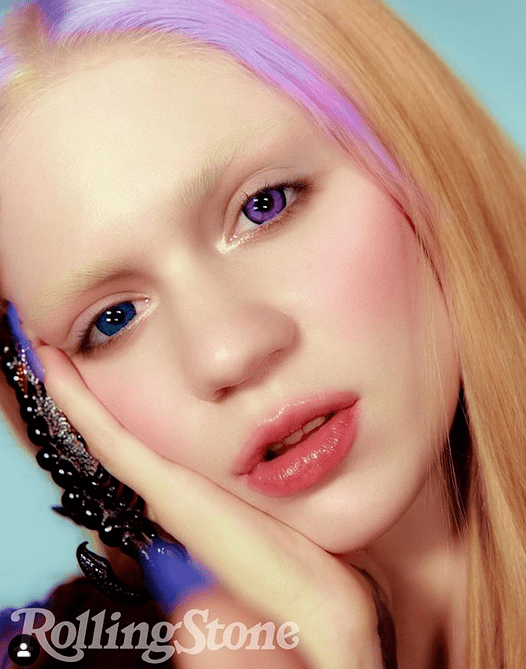 宇宙最强富三代出生,他的爹妈是现实版"钢铁侠"x"电音魔女"_grimes