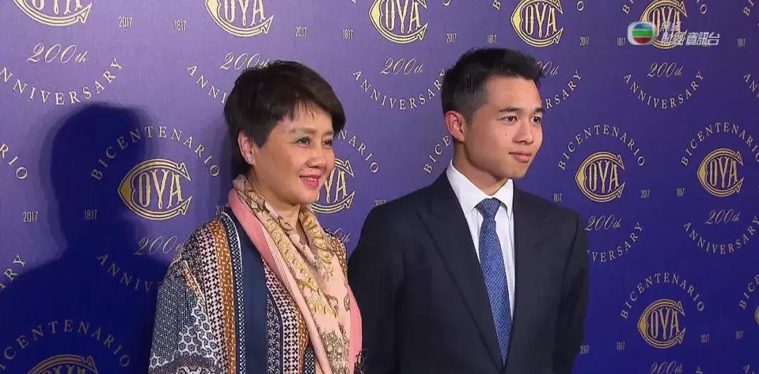 何猷亨又有新恋情上亿元游艇开趴果然是港姐杀手