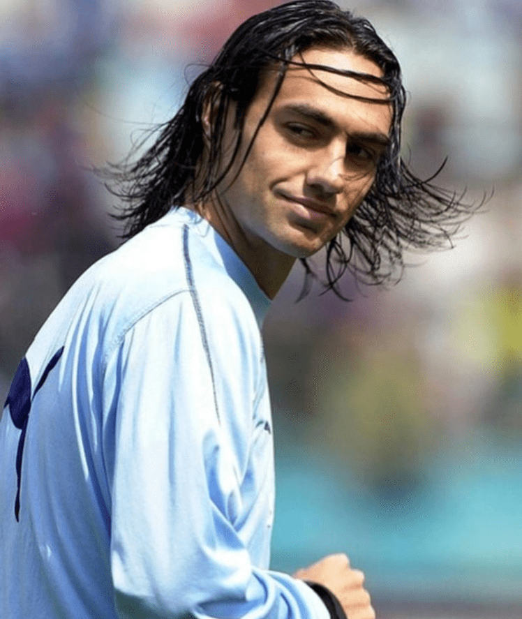 内马尔之前欧洲足坛唯一的"内少",明明能靠脸吃饭偏偏要靠才华