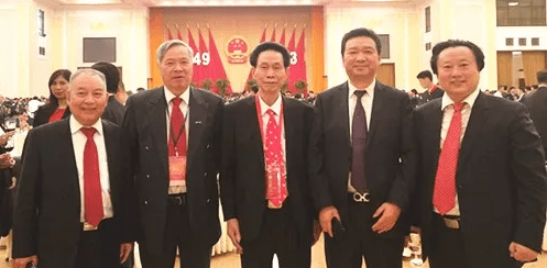 世界胡氏宗亲联合总会会长胡国赞简介