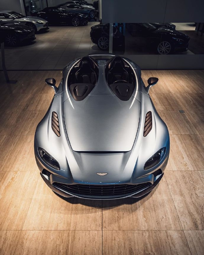 全球限量88台阿斯顿马丁限量版v12speedster