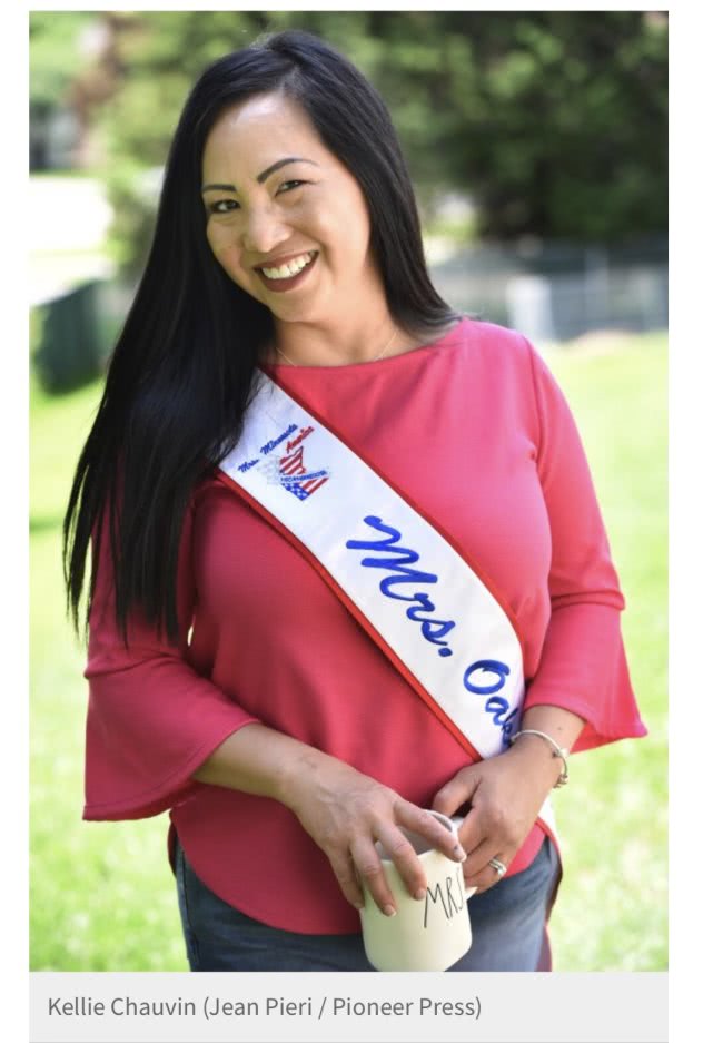 后来她以难民的身份来到美国讨生活,选美比赛冠军让她登上人生巅峰.