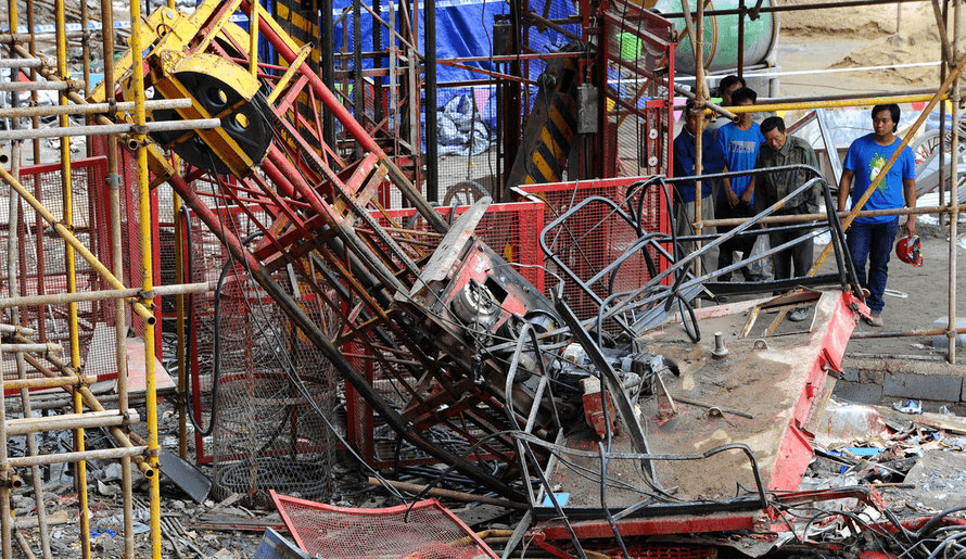 包头市一施工电梯坠落3人死亡官网通报