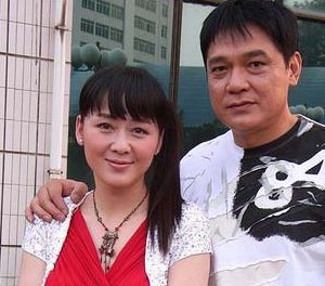杨爱瑾老公的前妻图片