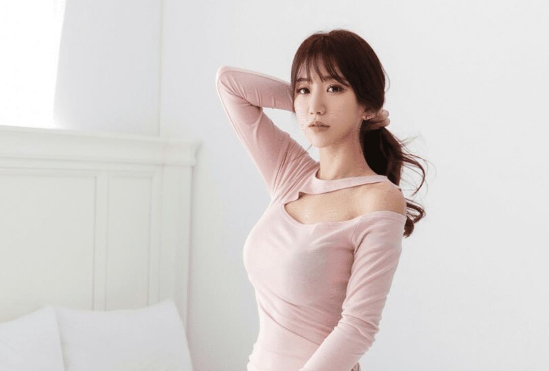 韩国最美健身私教艺正花讲课,学生舍不得下课,对知识充满渴求!