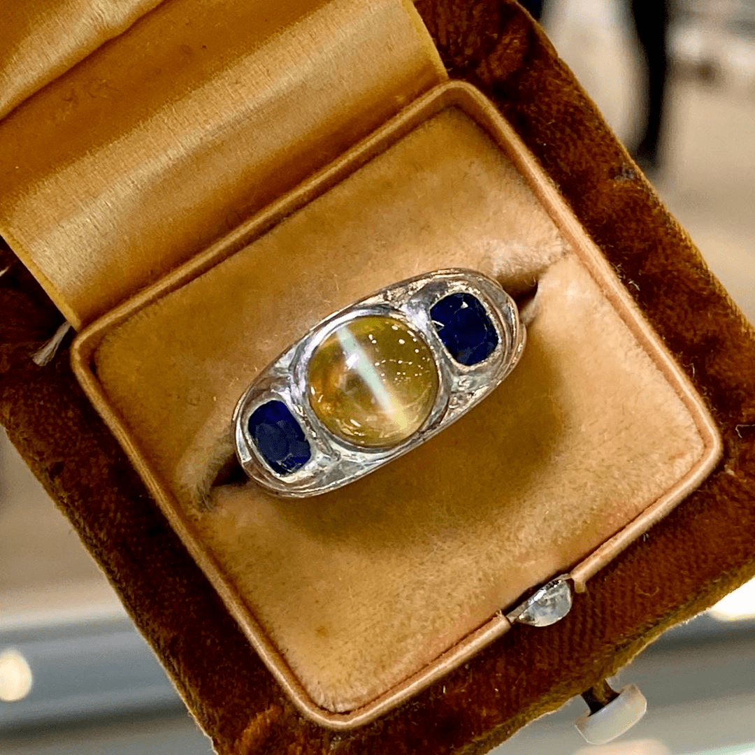 跻身五大宝石之一的金绿宝石(猫眼),可谓是彩宝界的低调王族了!