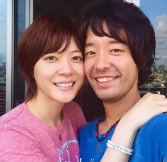 原创与老公的居家合唱上野树里婚后生活幸福