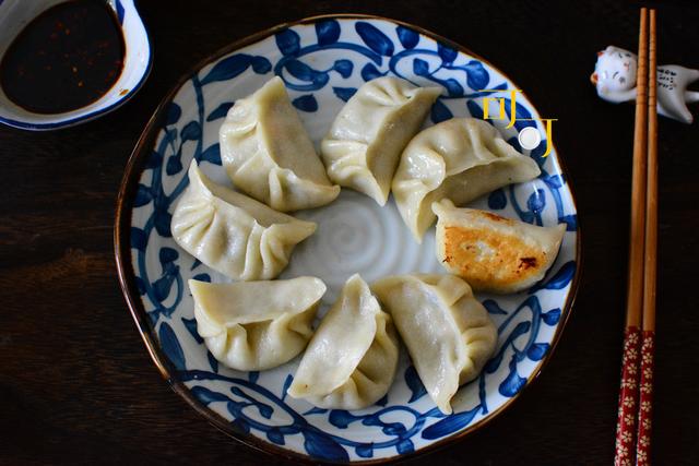 冬瓜餡的餃子吃過沒還有大蝦仁清脆爽口做煎餃最合適