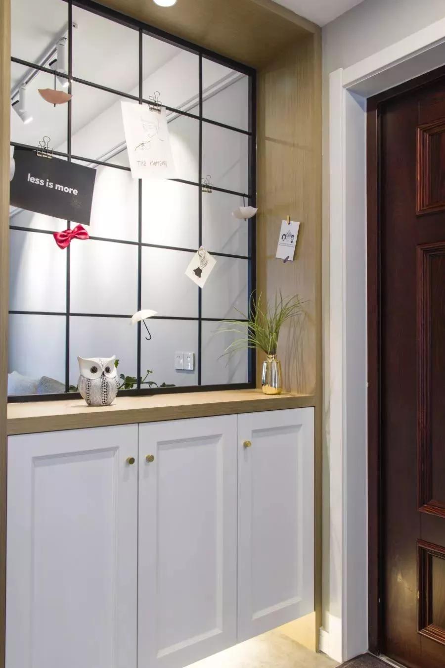 不怕进门是客厅就怕小户型不做鞋柜把它当隔断用吧