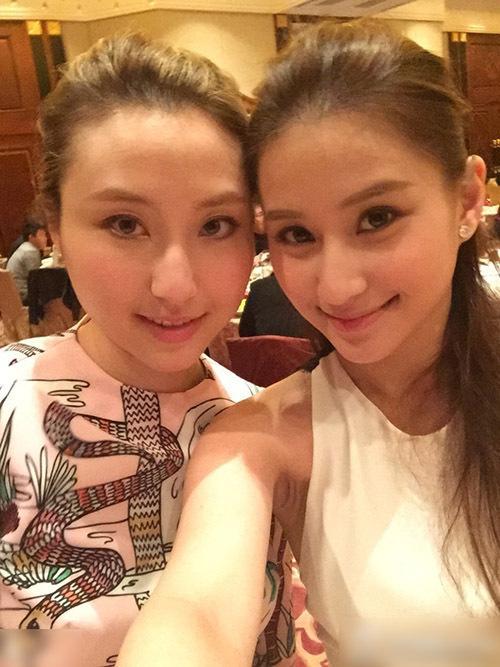 大女儿何超云穿着性感火辣,曾与tvb小生陈山聪拍拖.